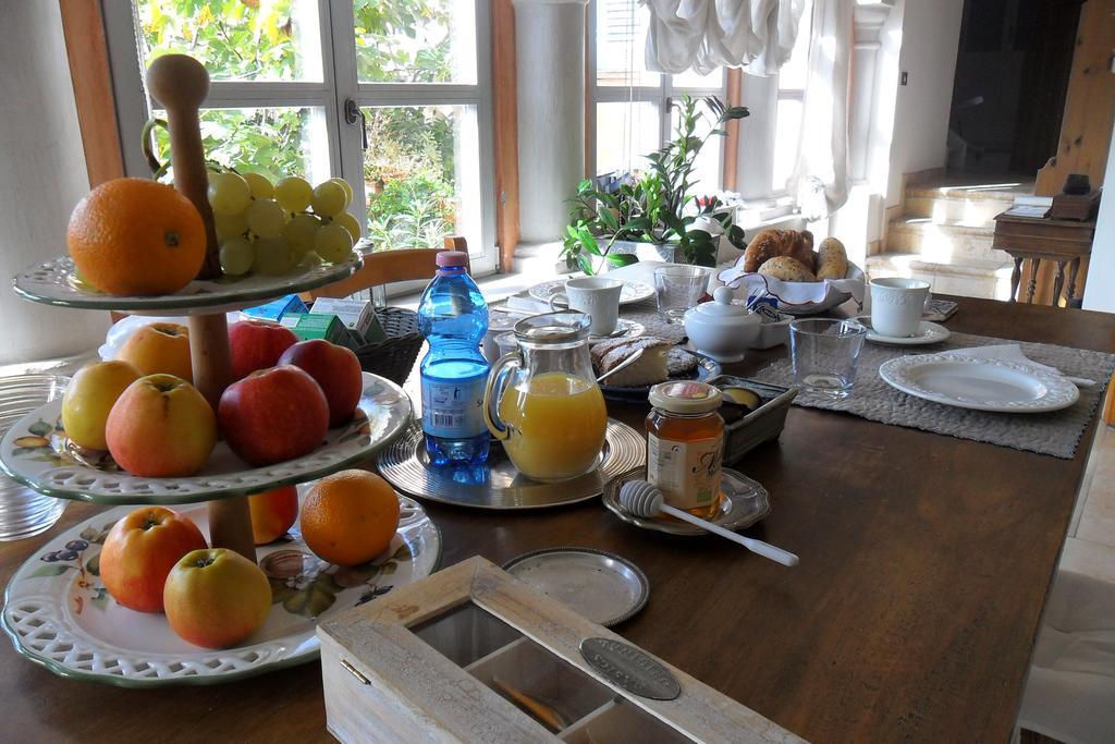 Bed & Breakfast Belfiore Lonato Exteriör bild
